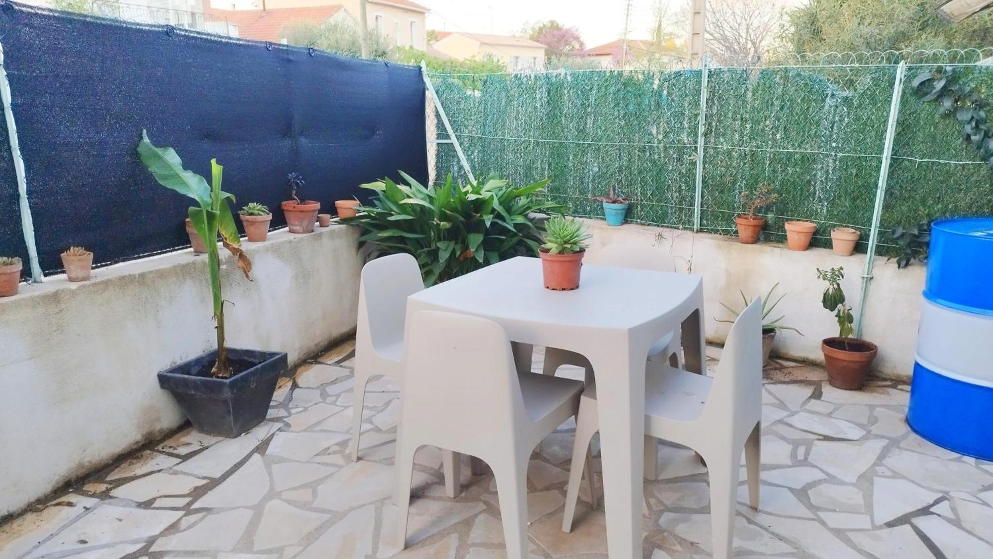 Charmante Maison T2 De Plein Pied Avec Exterieur Calme Aux Arenes Villa Béziers Kültér fotó